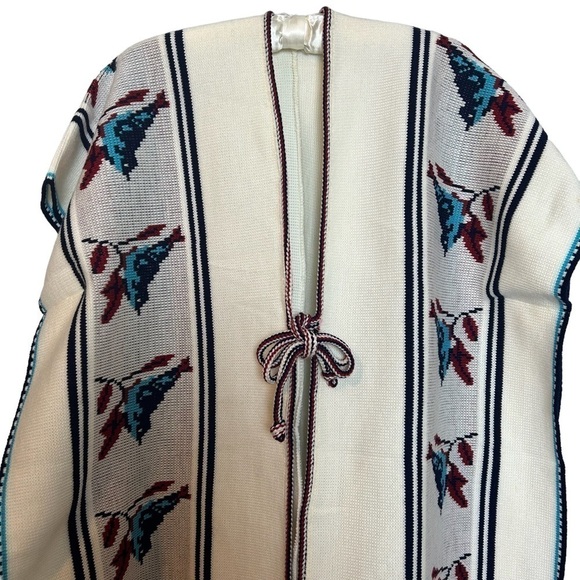 Retro 60’s 70’s Rare Bluebird Boho Rug Western Poncho w/ Fringe Hem & Tie Front - Picture 3 of 16